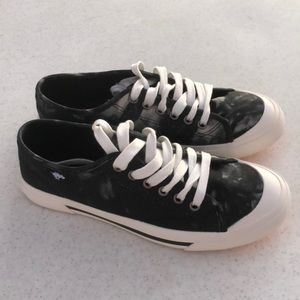 Rocket Dog black tie-dye sneakers